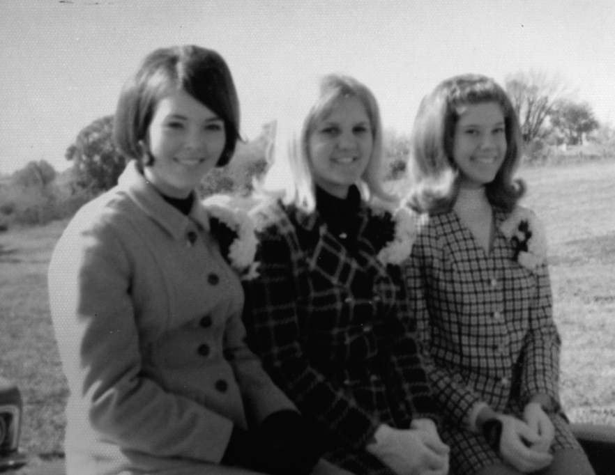 Senior Homecoming Maids (B&W): Cindy Whitacre, Cathy Hunt and Denise Schewe