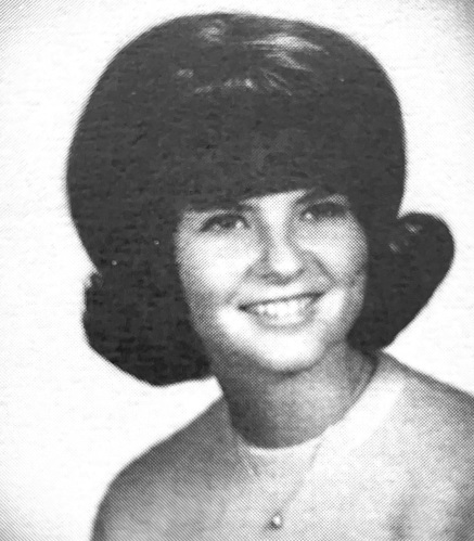 Debbie Sanders Oswald: Senior Picture